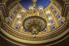 The ceiling in the Lund University assembly hall in blue and gold pattern. Photo: Kennet Ruona. 